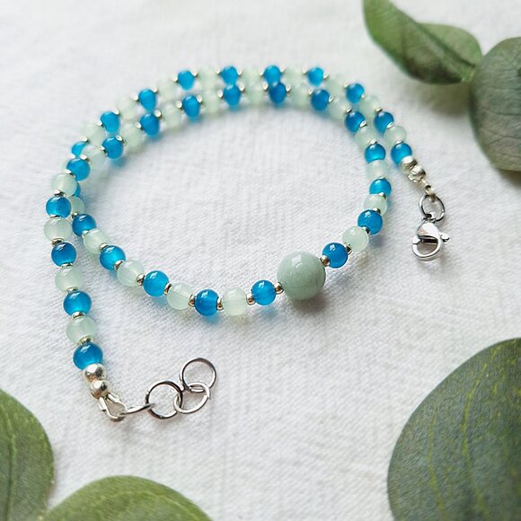 Y2K Amazonite Crystal Beaded Choker, Thin Boho Choker, Dainty Small Bead Choker - Picture 6 of 7